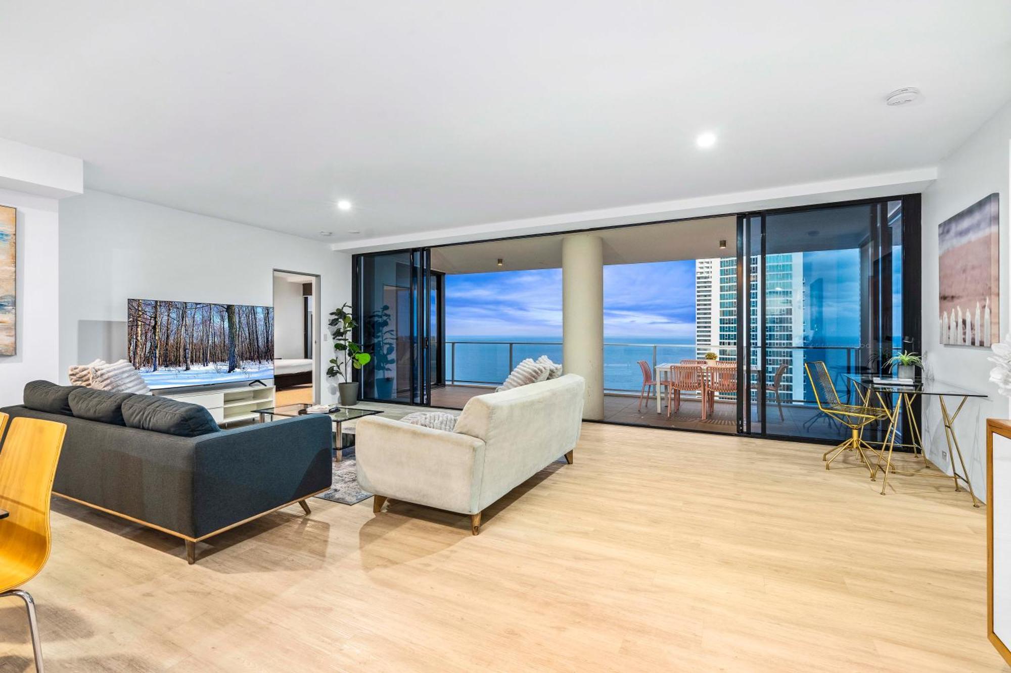 Ocean View Apartments With Balcony - Circle On Cavill - Central Location! - Self Contained & Privately Managed Gold Coast Exterior photo
