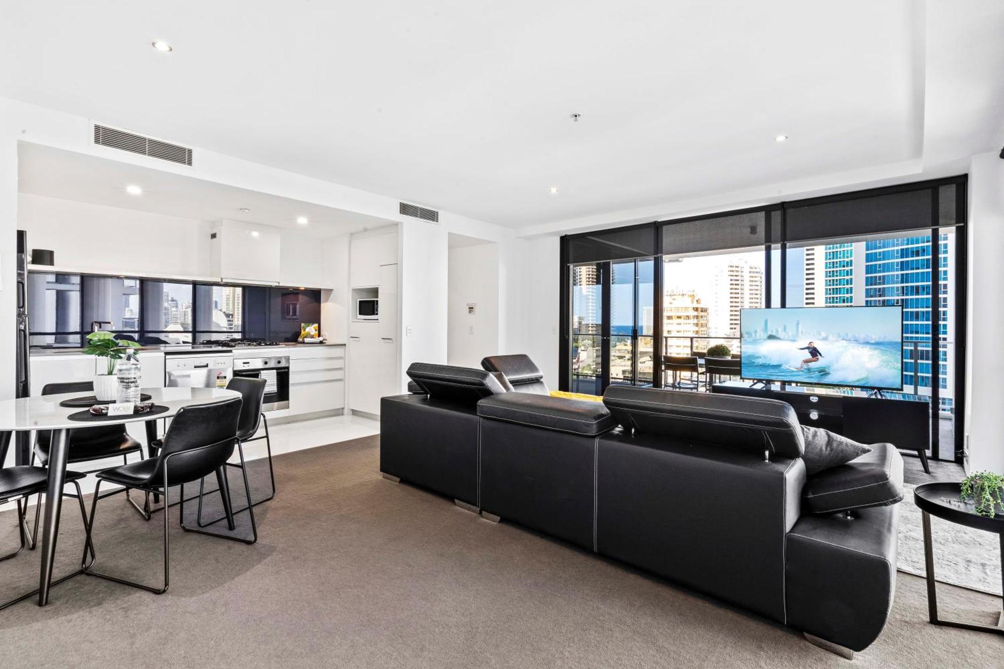 Ocean View Apartments With Balcony - Circle On Cavill - Central Location! - Self Contained & Privately Managed Gold Coast Exterior photo