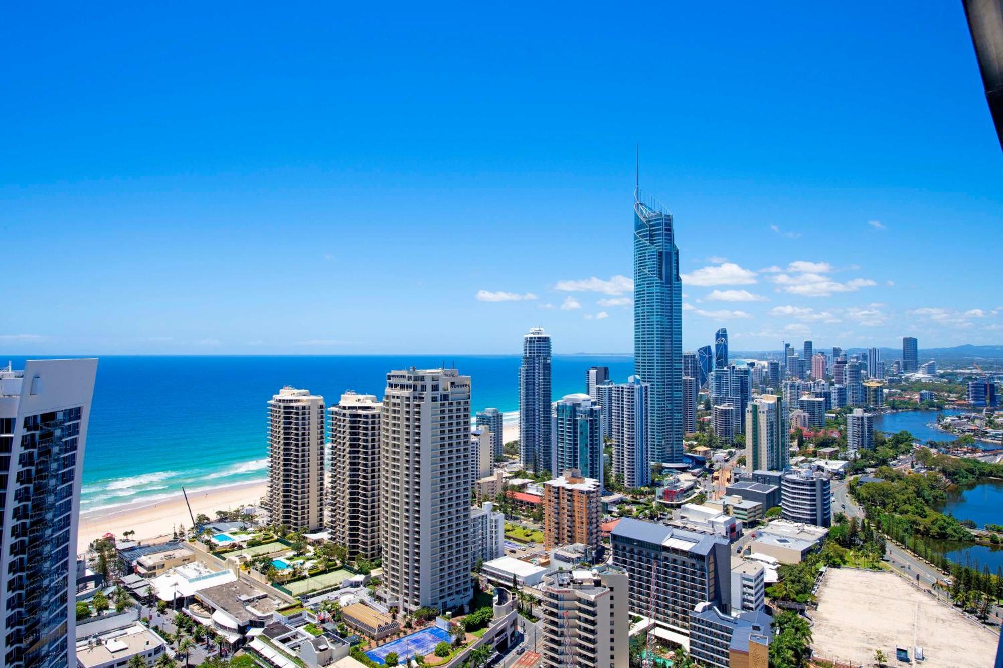 Ocean View Apartments With Balcony - Circle On Cavill - Central Location! - Self Contained & Privately Managed Gold Coast Exterior photo